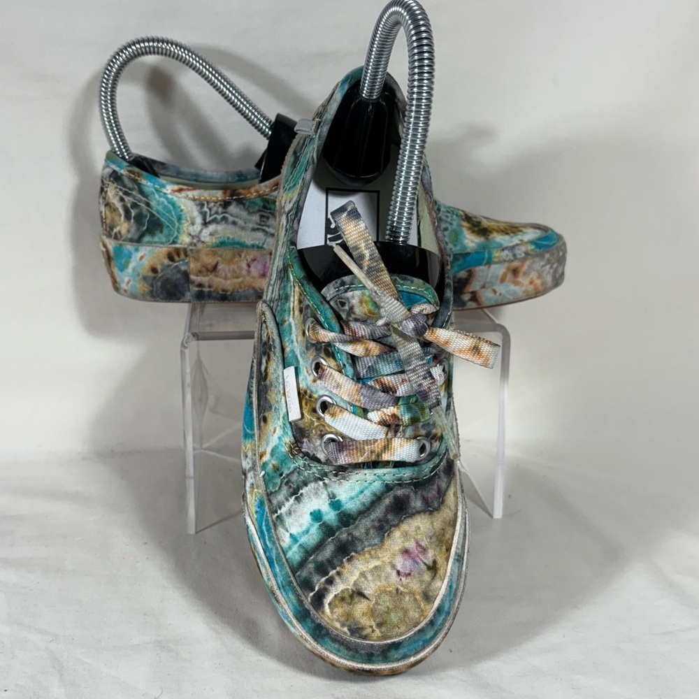 Vans Custom All Over Design Low Top Sneakers (721278) Size W's 6 -M's 4.5 - Picture 3 of 12